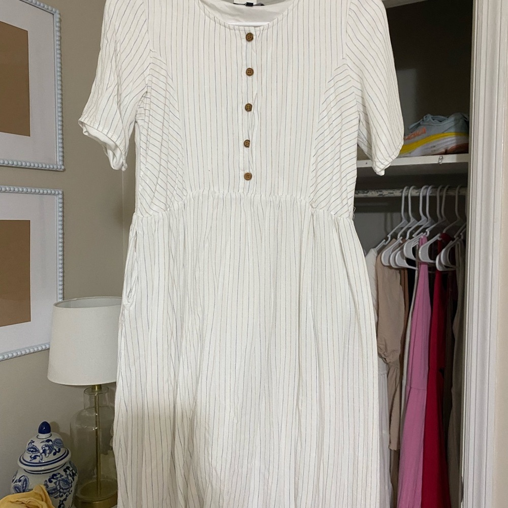 Elegant White Striped Dress